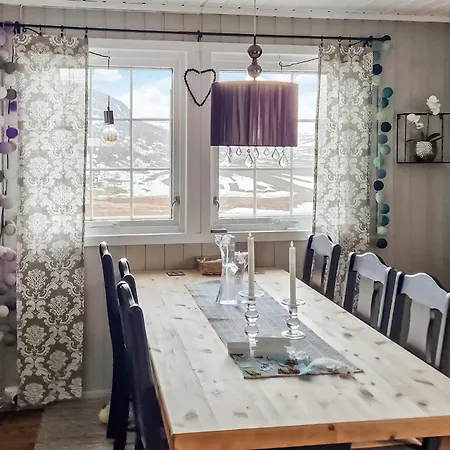 3 Bedroom Cozy In Feriehus